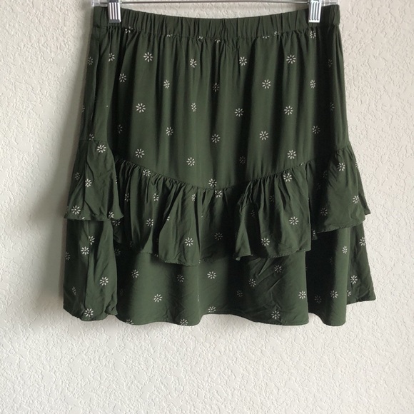 Madewell Pull On Ruffle Tiered Mini Skirt Dot Daisie Dark Forest Green - Picture 6 of 12